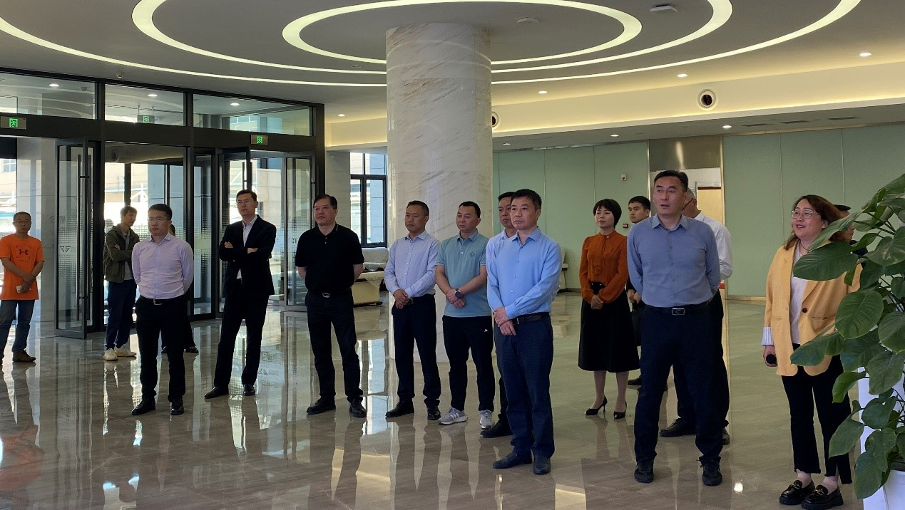 席龙海书记率队赴苏州星空电竞开展考察活动